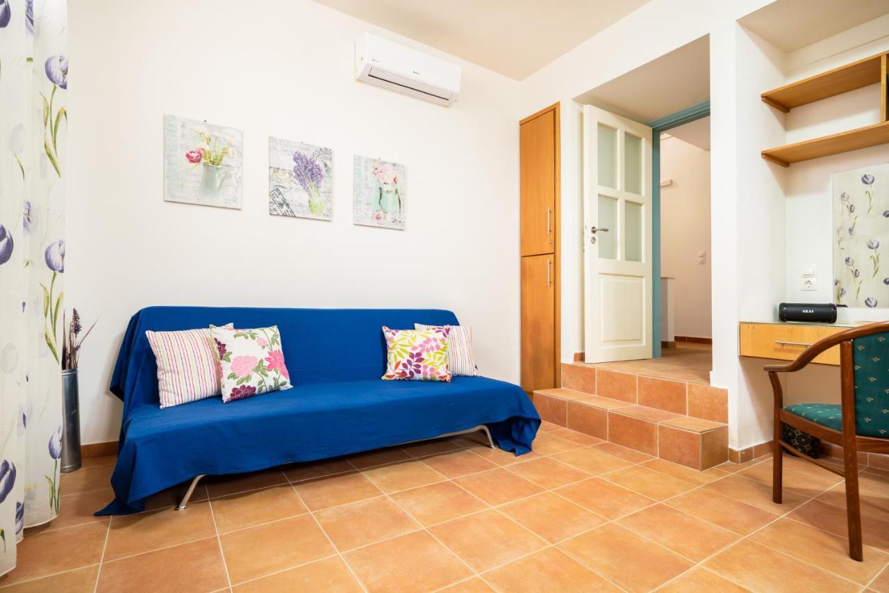 Beachfront Villa Turquoise With Private Pool, Bbq And Ping Pong Table Chania  Exterior foto